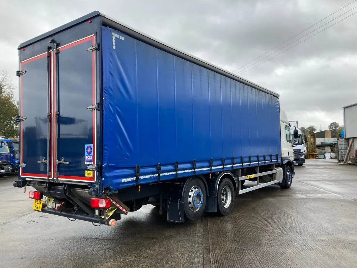 2019DAF cf 340 6x2 30 ft curtainside - Image 4