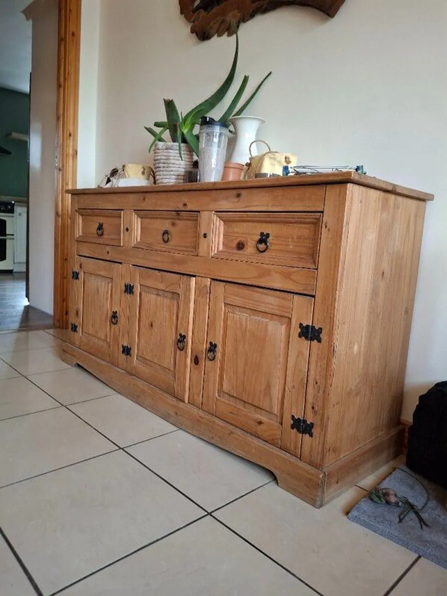 side board - Image 1