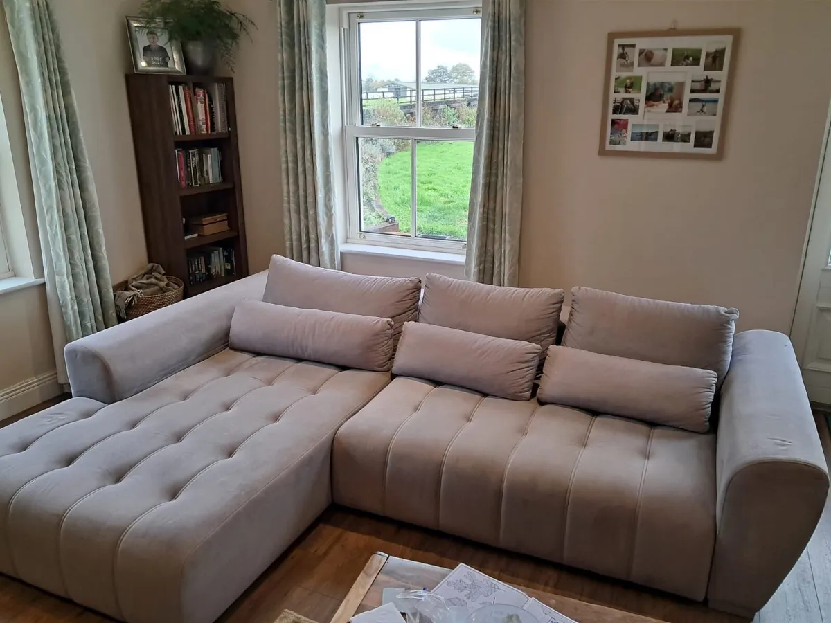 Sofa - Image 3