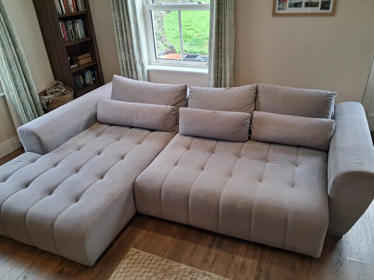 Sofa - Image 4