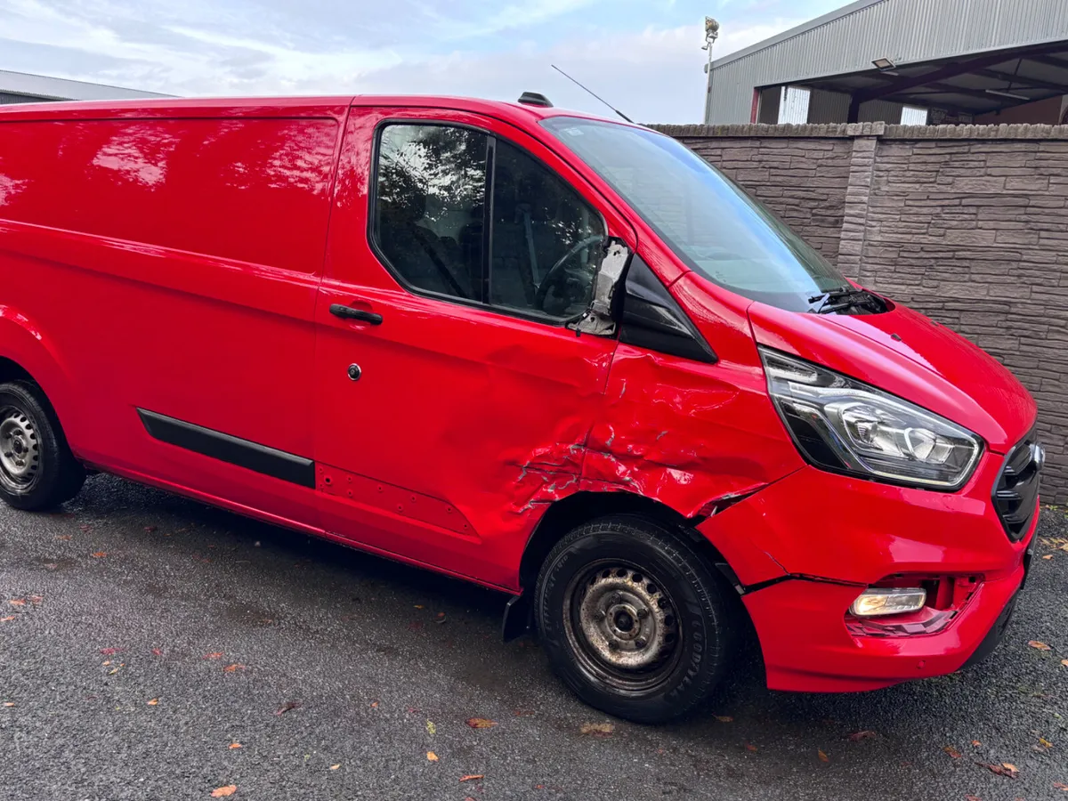 Ford Transit Custom Drive Home - Image 3