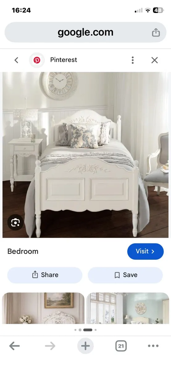 Bed frame - Image 1