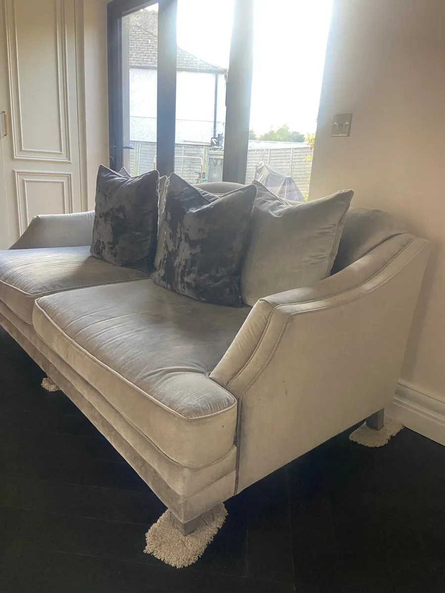 Sofa - Image 4
