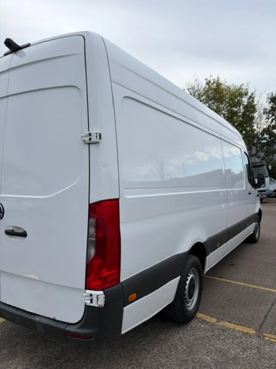 Mercedes-Benz Sprinter 2021 - Image 4