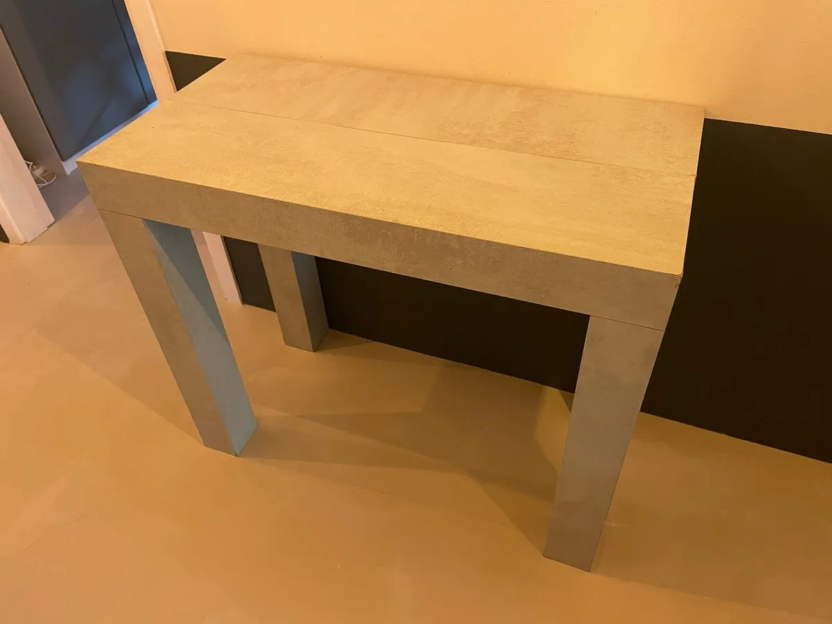 Expandable Table - Image 2