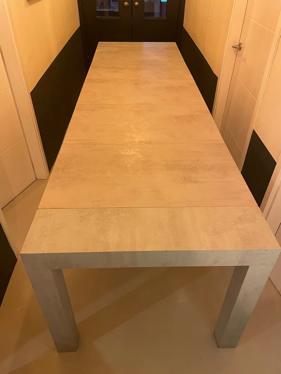 Expandable Table - Image 3