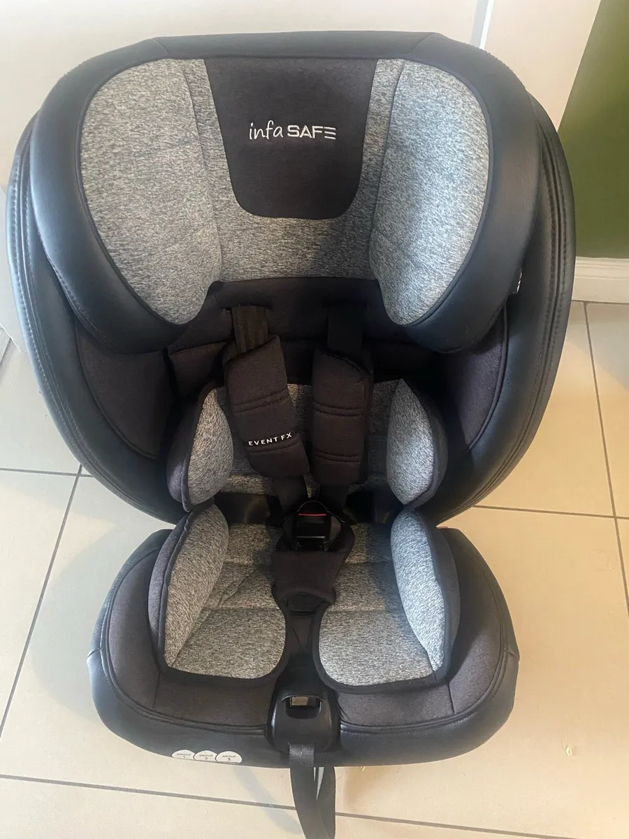 Infasafe Event FX Group 1-2-3 car seat - Image 1