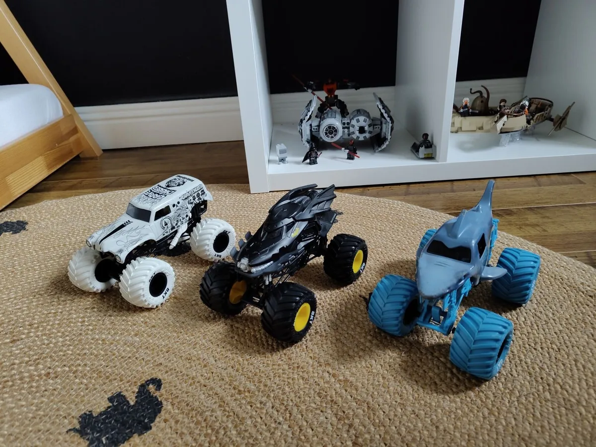 Monster Jam 1:24 Trucks - Image 2