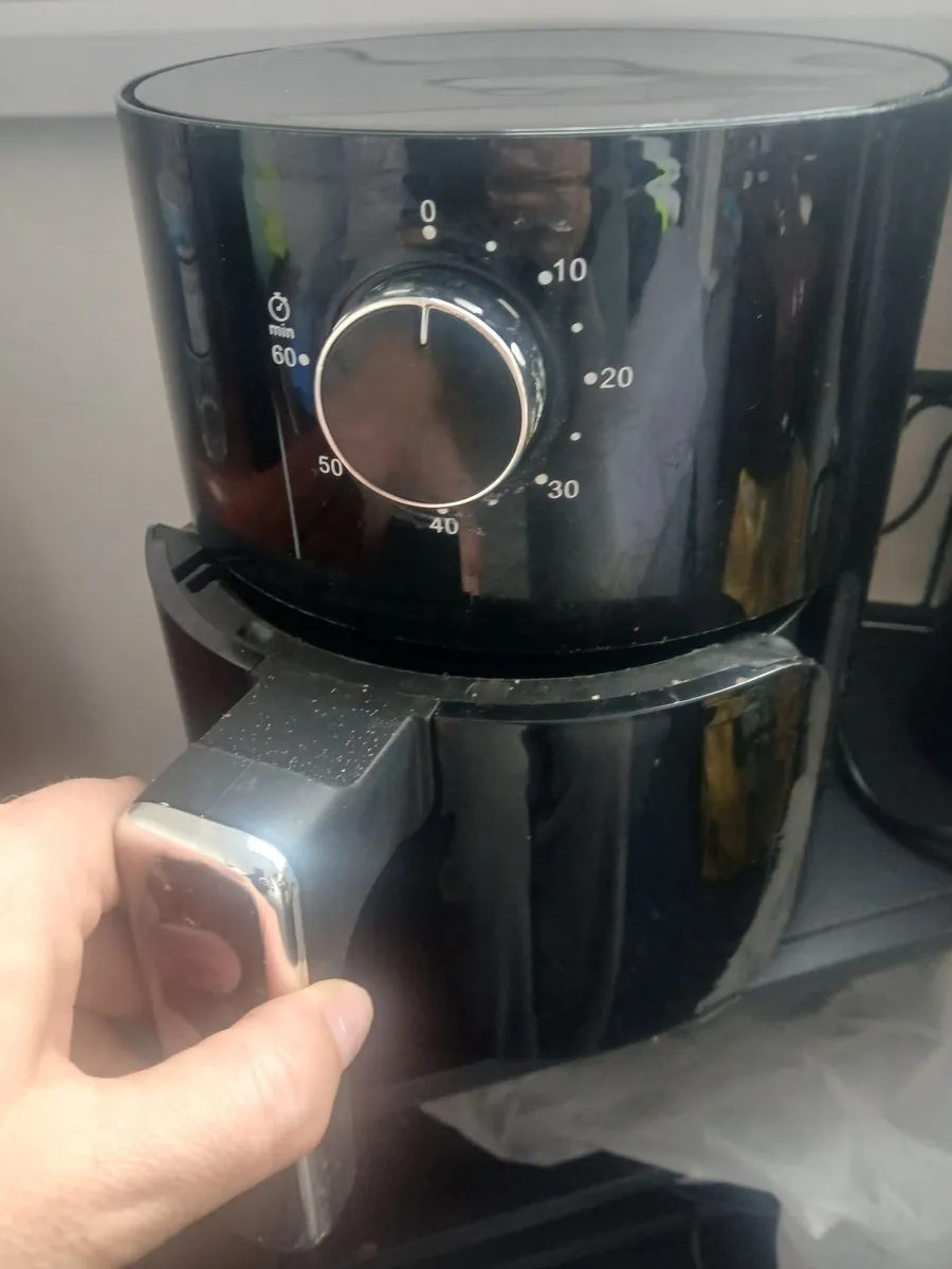 Air Fryer and electric kettler sale - Image 2