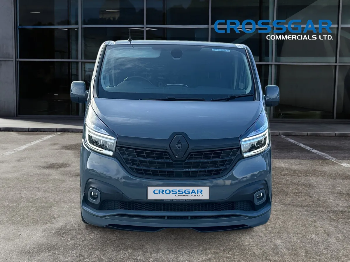 TRAFIC 6 SEAT CREW VAN AUTO 170 BHP - Image 2
