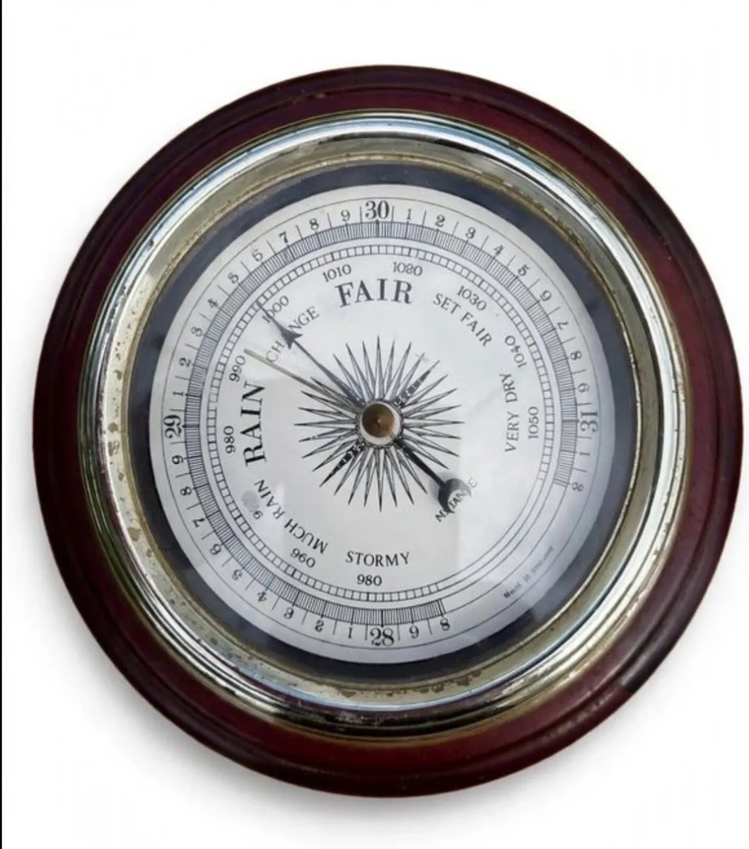 Vintage  clock and matching barometer - Image 3