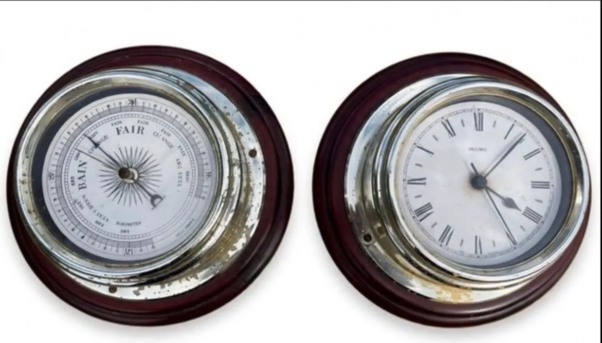 Vintage  clock and matching barometer - Image 2