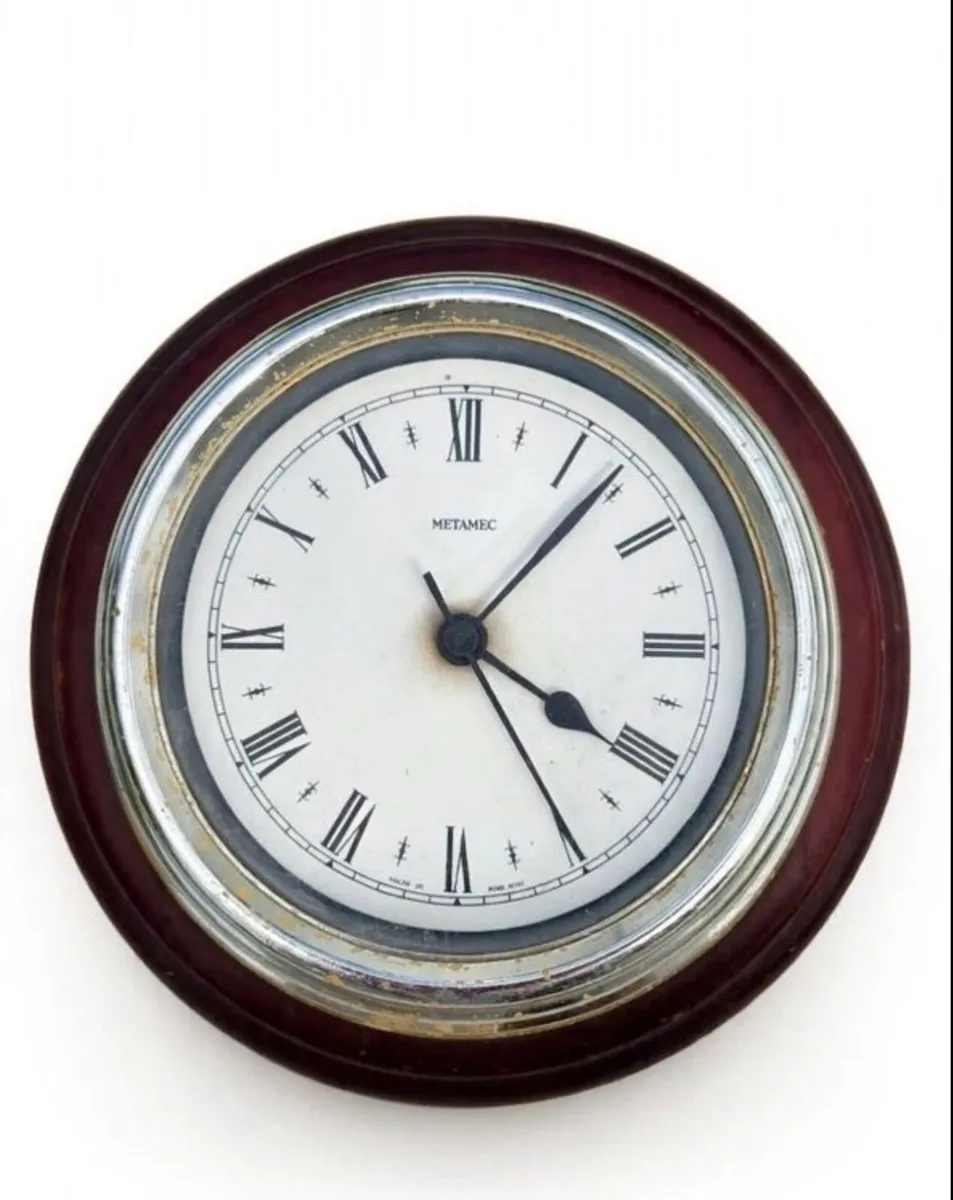 Vintage  clock and matching barometer - Image 1