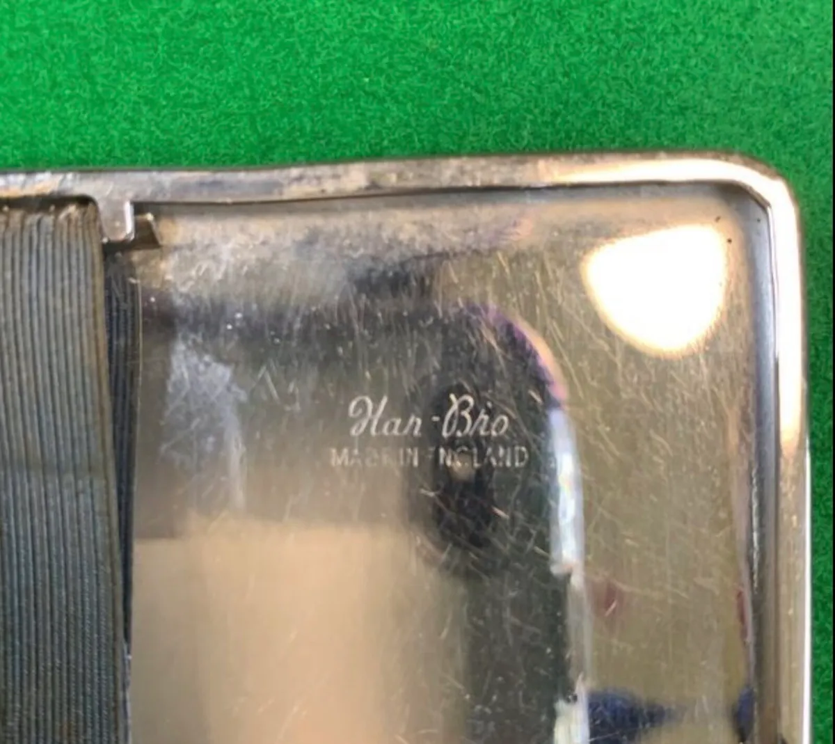 Vintage cigarette case and tins - Image 3