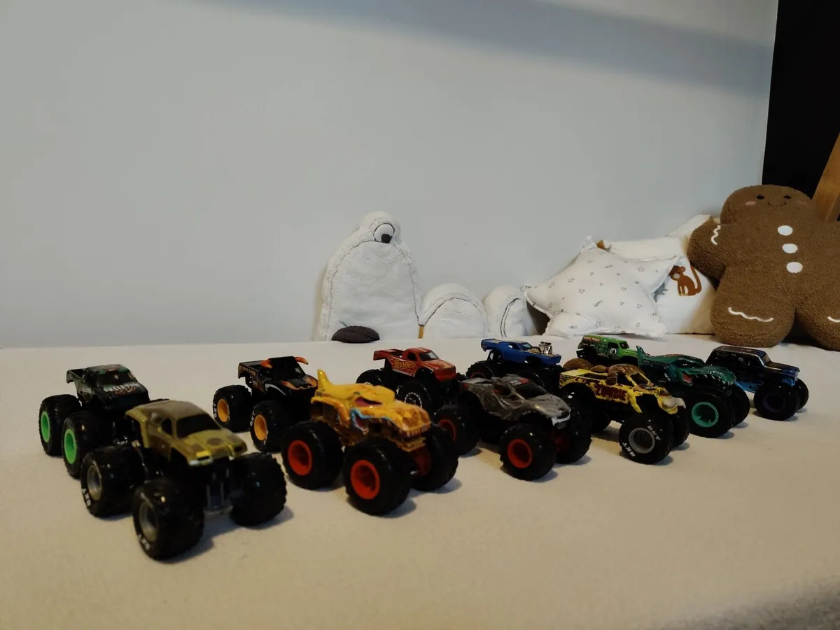 Monster Jam 1:64 Truck - Image 3