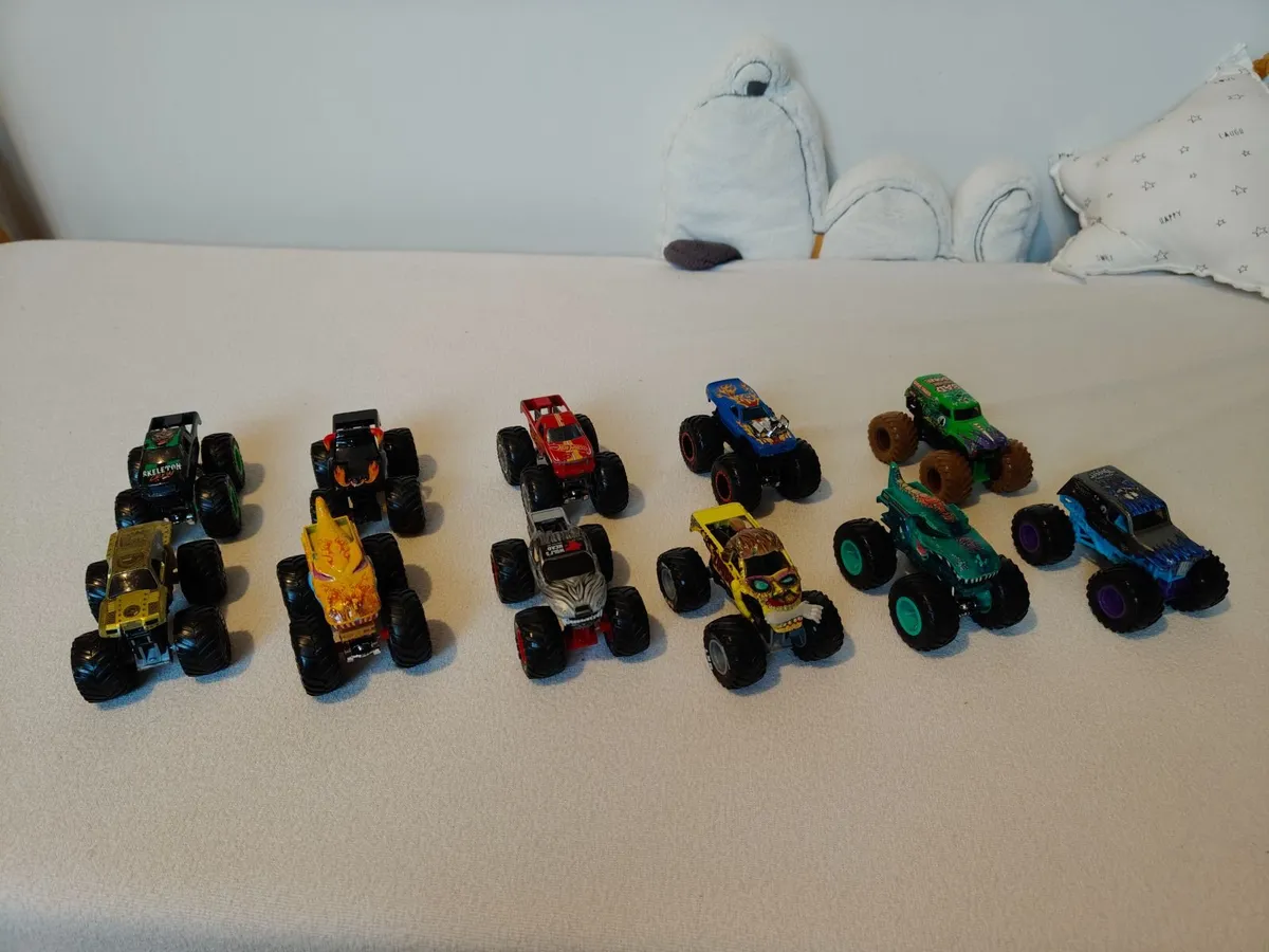 Monster Jam 1:64 Truck - Image 4
