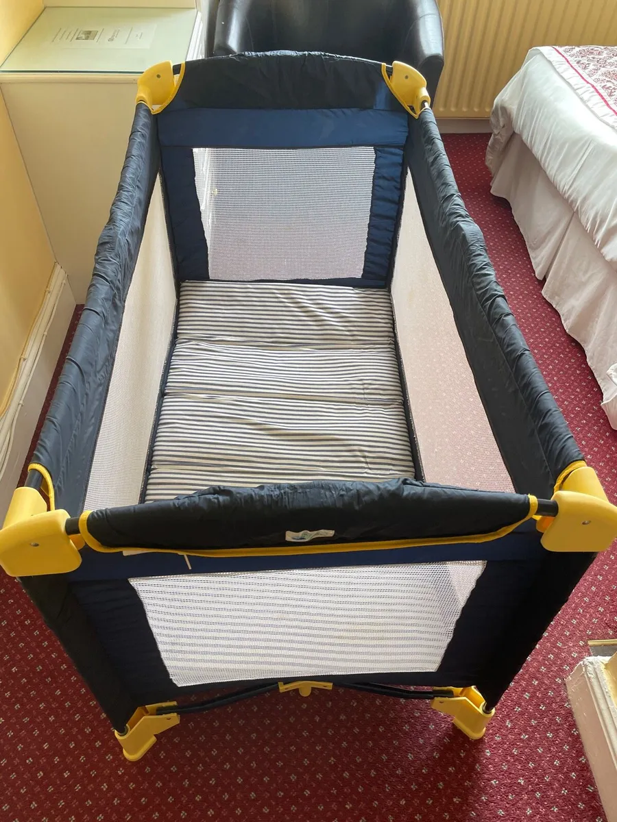 Portable Folding Crib - Image 4