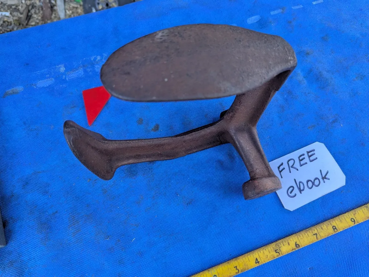 Leatherworkers / Shoemakers Last - Image 1