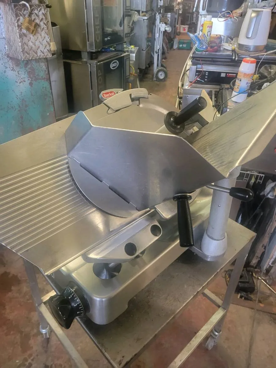 Slicer Meat Slicer BERKEL 800S - Image 1