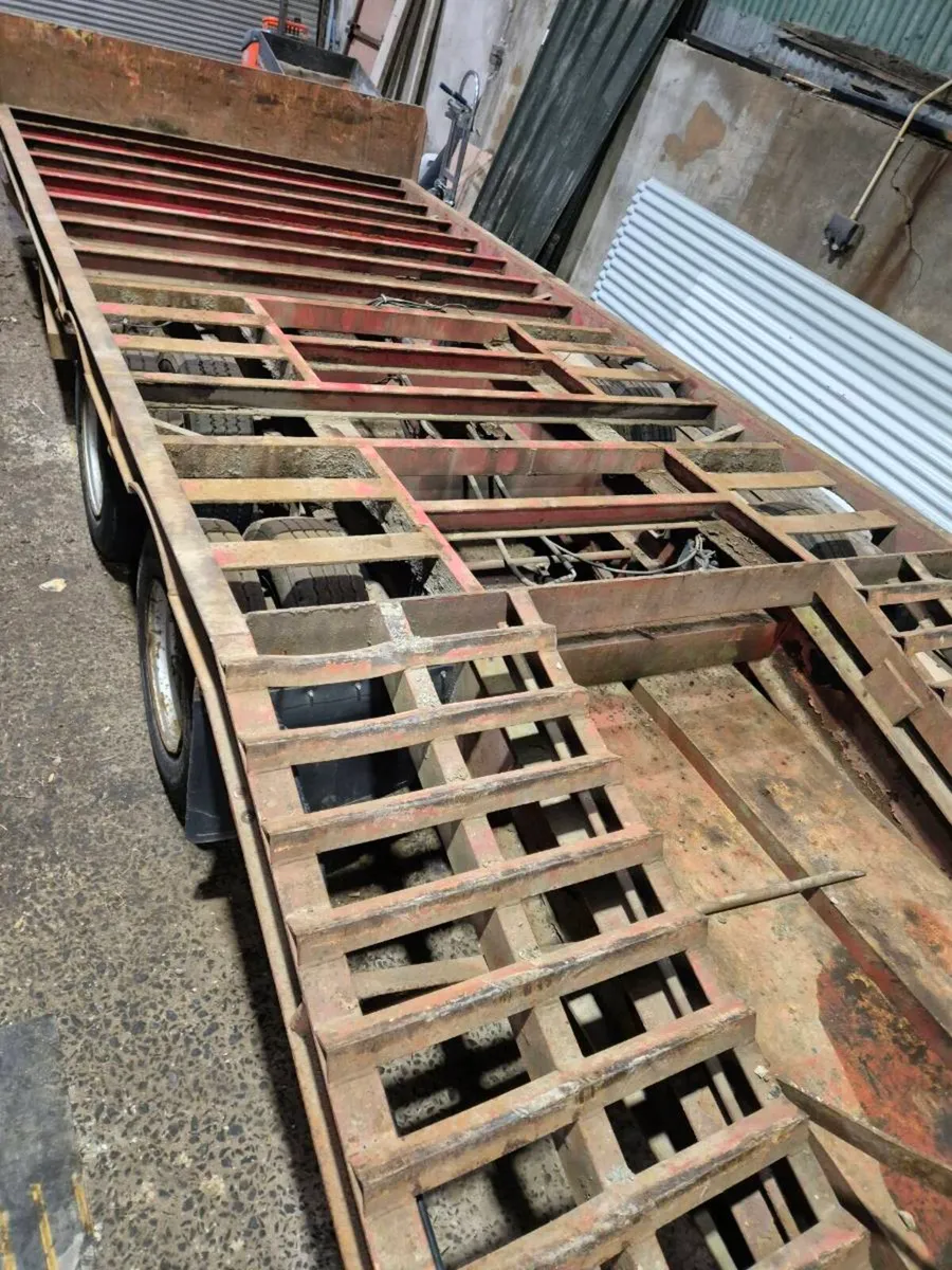 Lowloader - Image 1