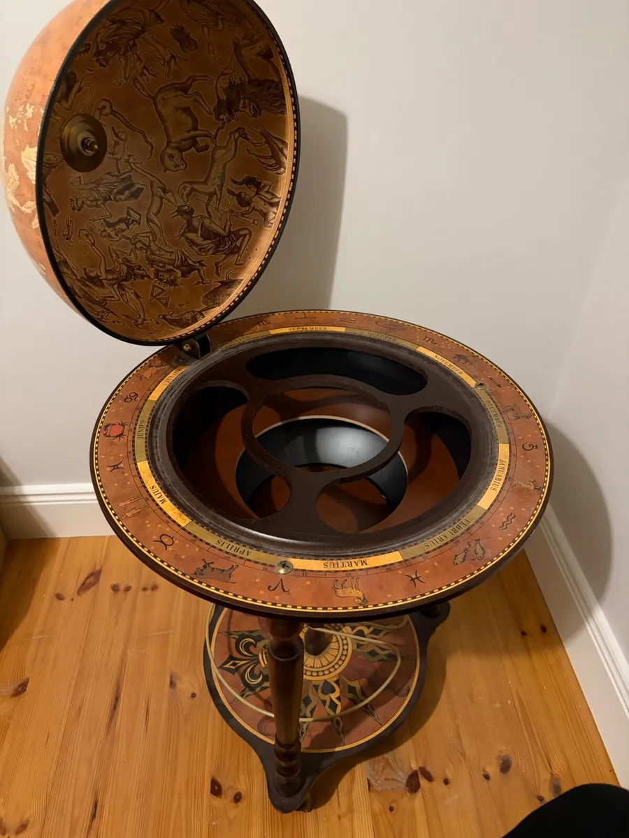 Decorative Globe Bar Cabinet / Zodiac Table – €120 - Image 2