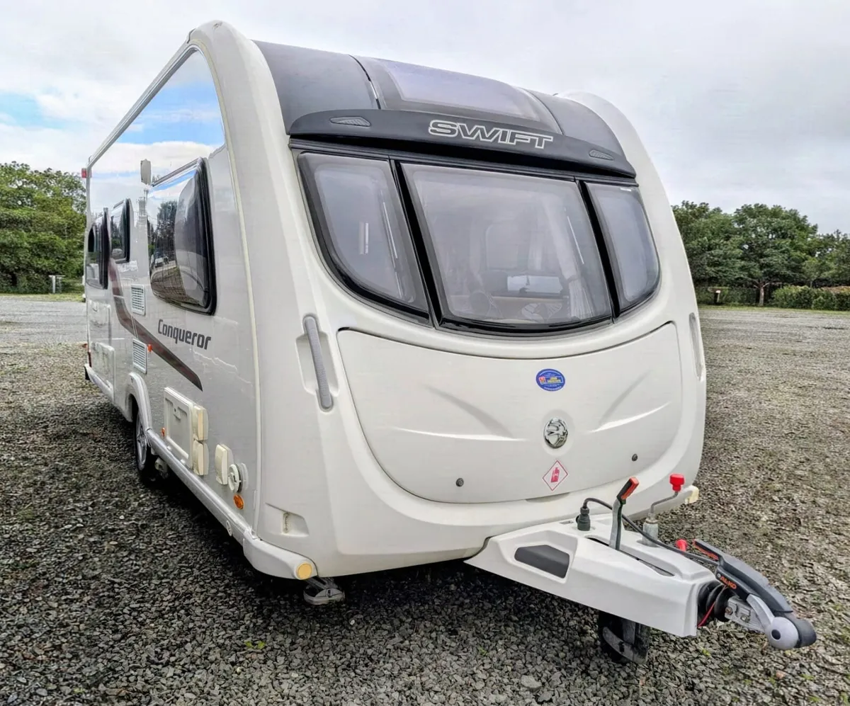 2014 SWIFT CONQUEROR 480 - Image 2