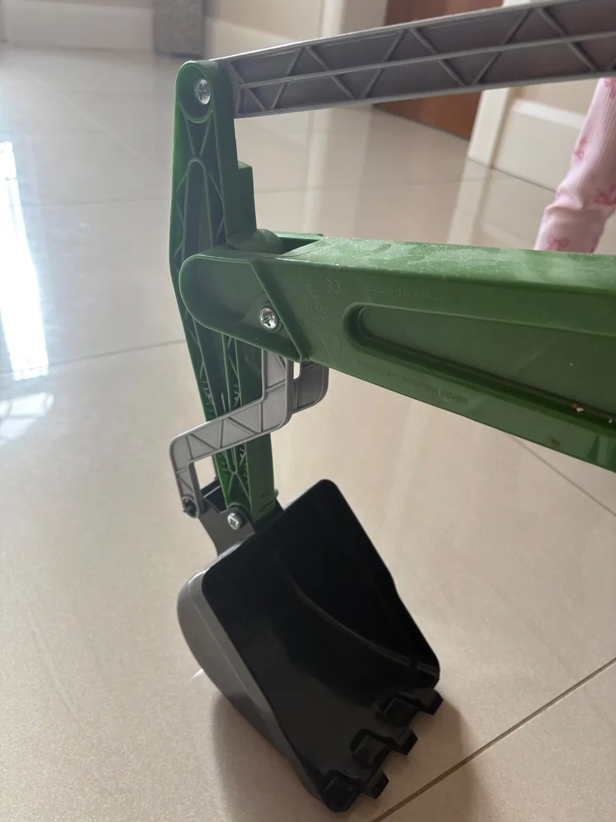 Kids toy backhoe John Deere - Image 4