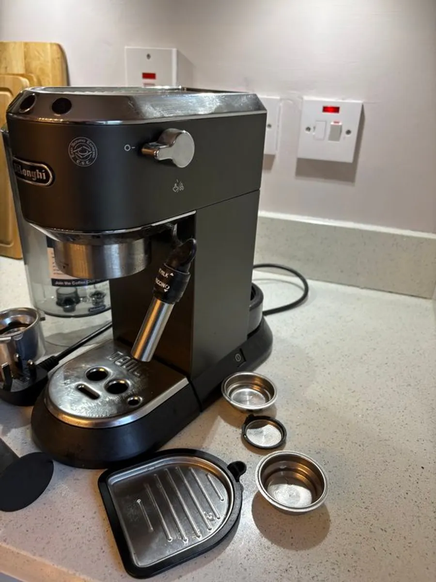 DeLonghi Coffee Maker EC685 Dedica Style - Image 4
