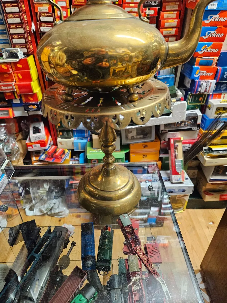 Vintage Brass Kettle in Stand - Image 2