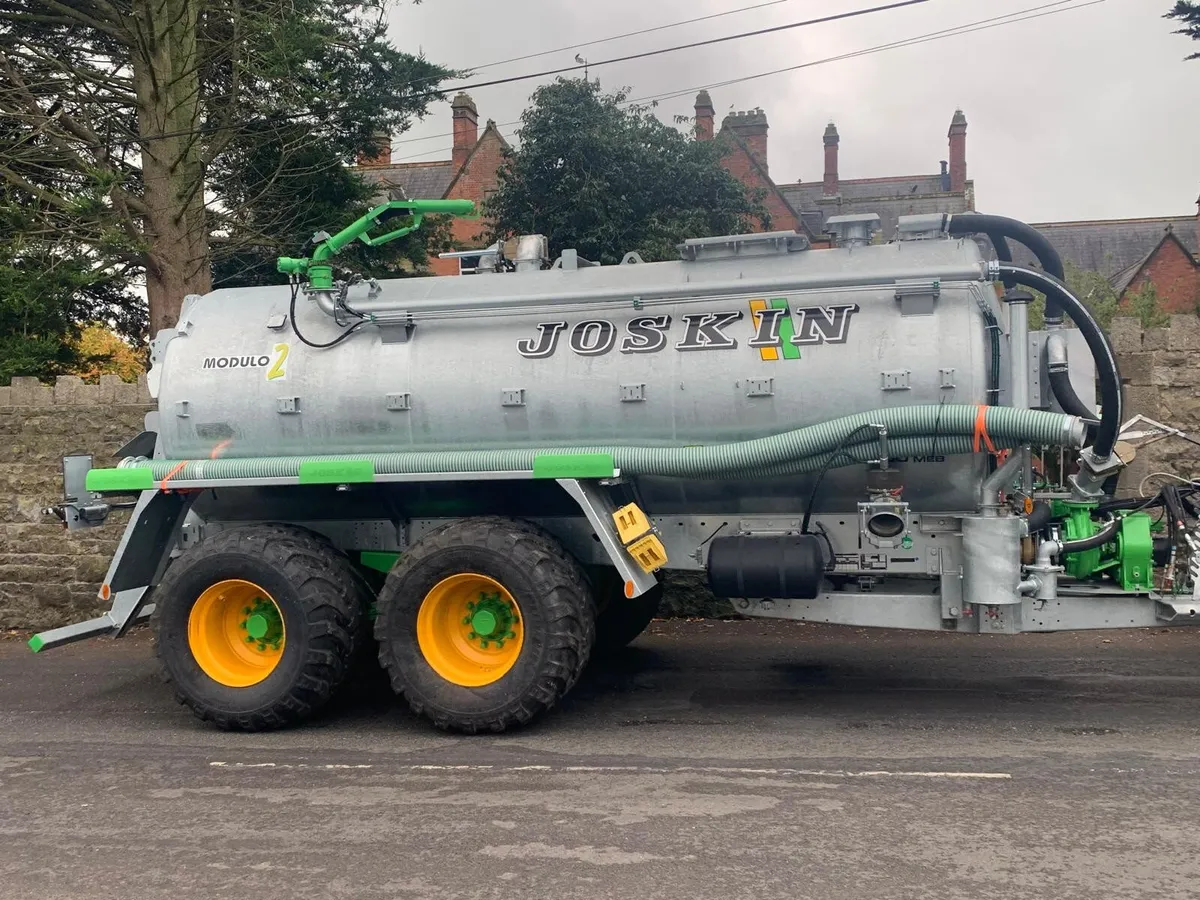 JOSKIN 3500, 750 X 26.5 TYRES - Image 1