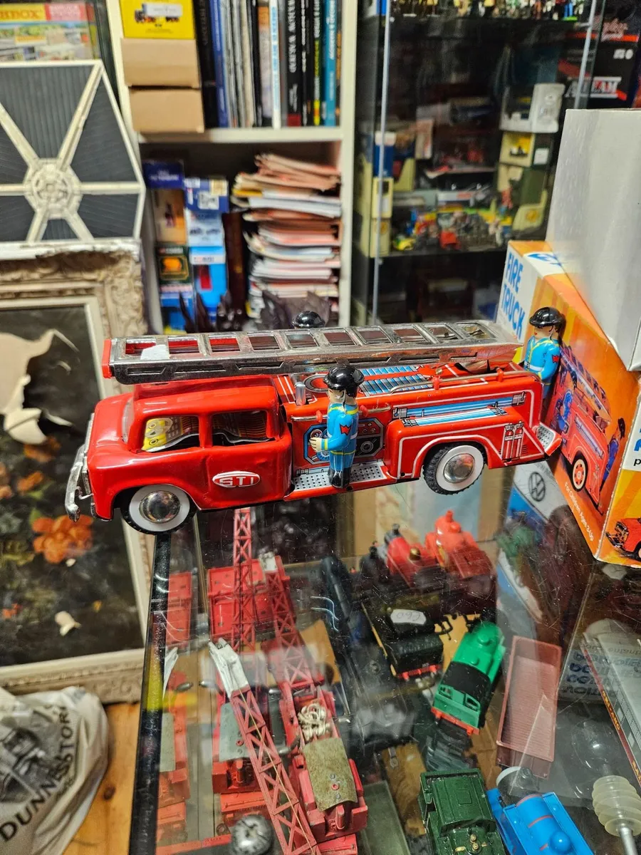 Tinplate Fire Engine - Image 3
