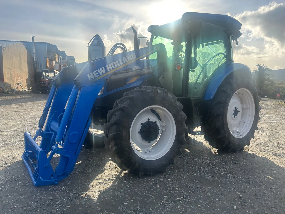 2017 New Holland TD.105 - Image 4