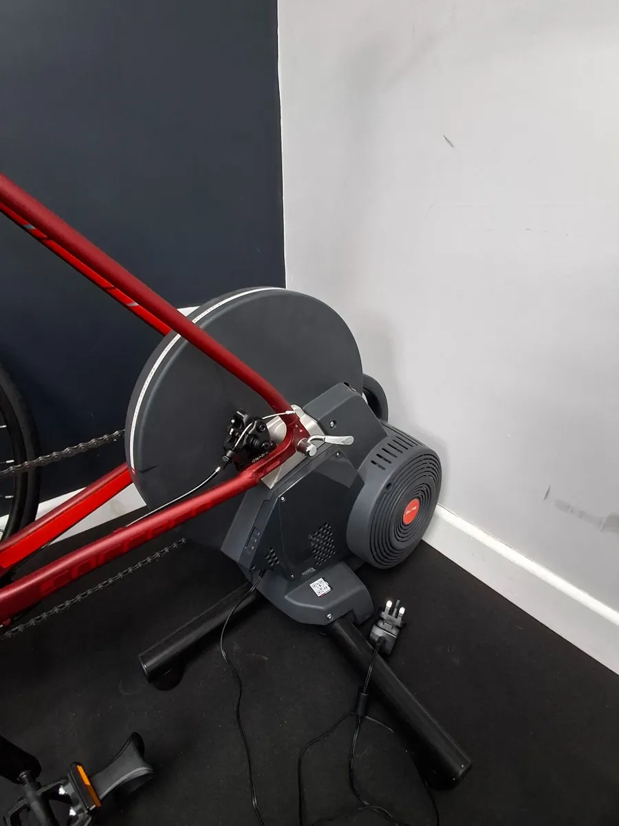 Zumo Elite Turbo Trainer - Image 2