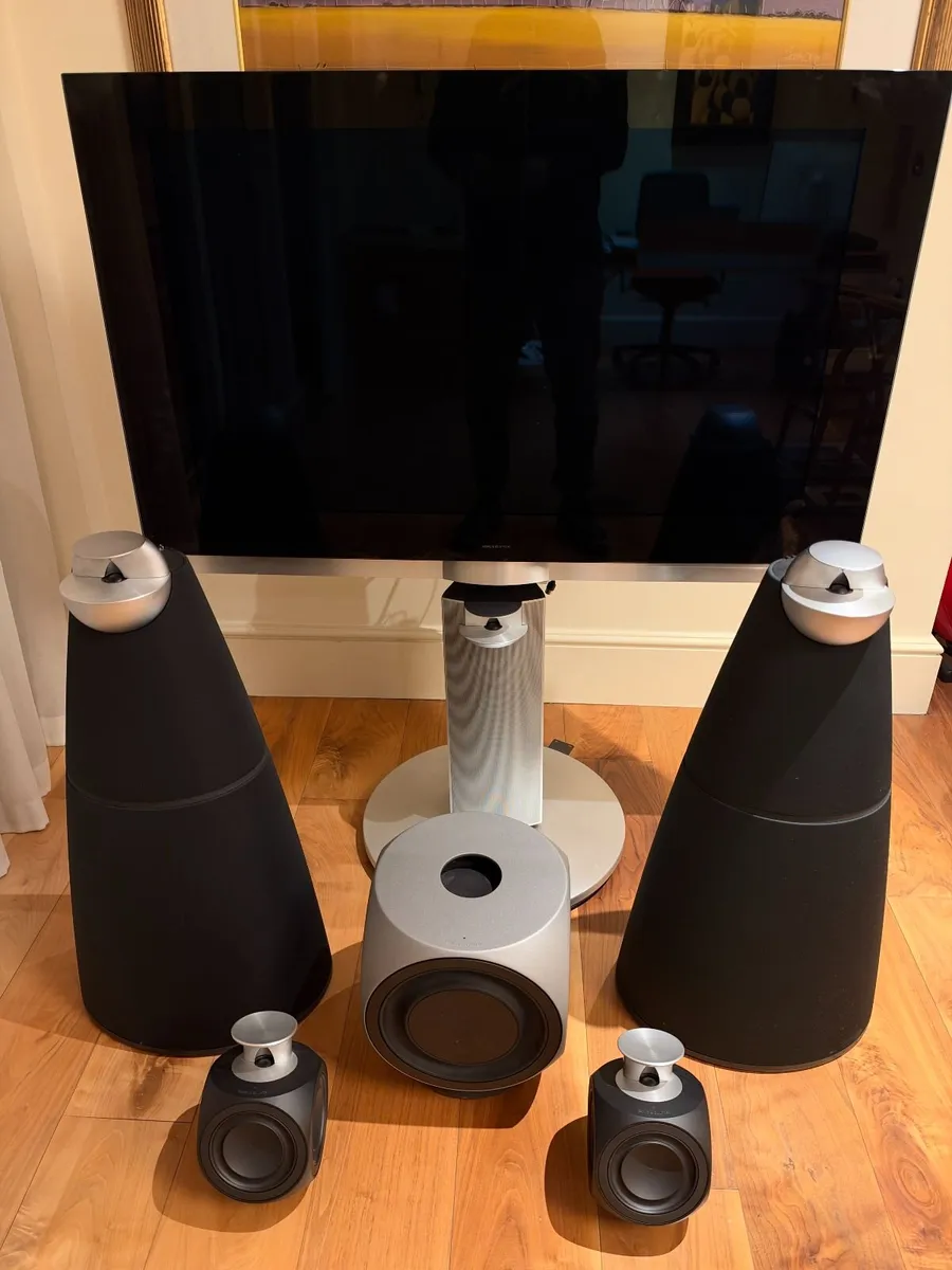Bang & Olufsen Home Cinema - 2009 - Image 1