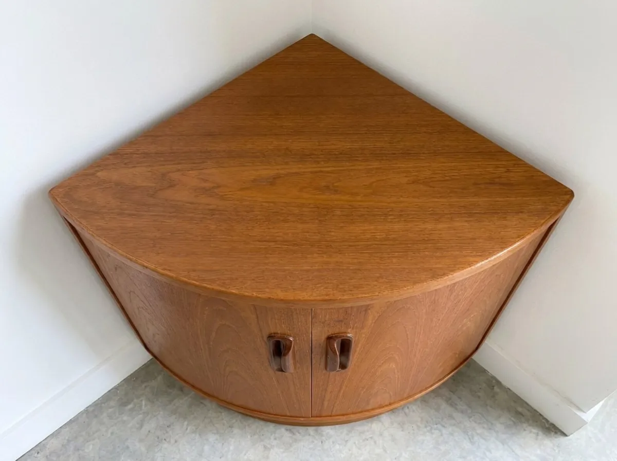 Vintage G Plan Mid Century Teak Corner Cabinet - Image 3