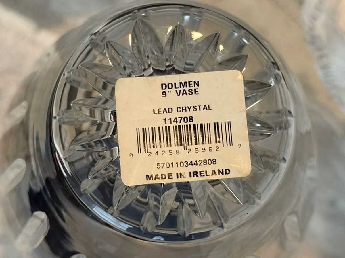 Waterford Crystal : Dolmen 9" vase - Image 2