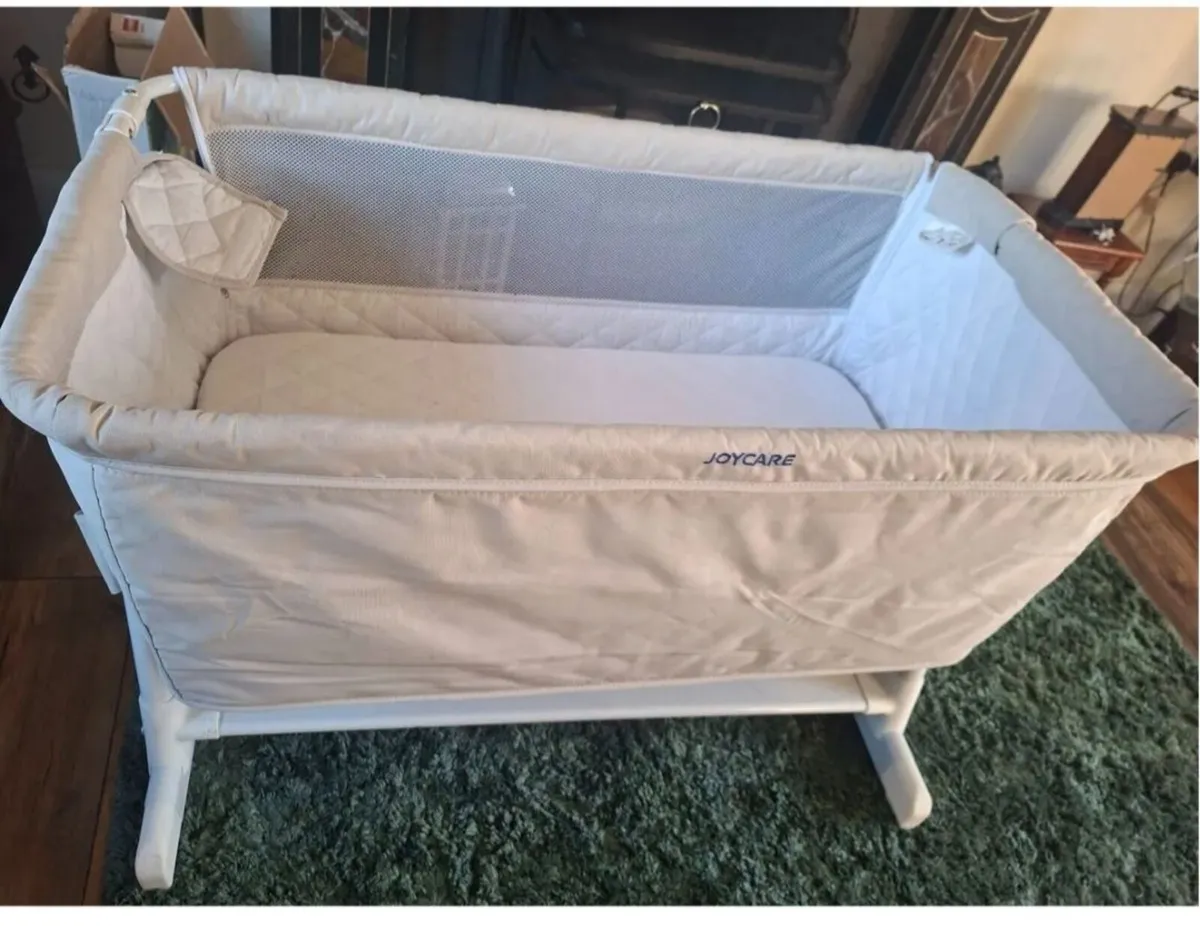 Bedside crib, co-sleeper - Image 3