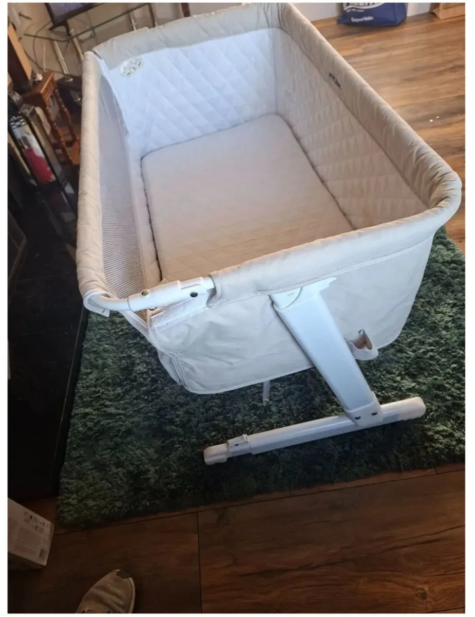 Bedside crib, co-sleeper - Image 4