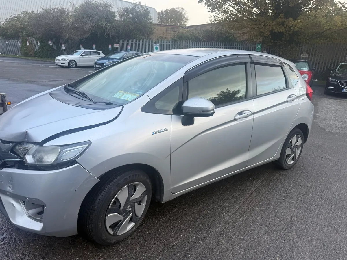 Honda Fit hybrid automatic 2015 - Image 4