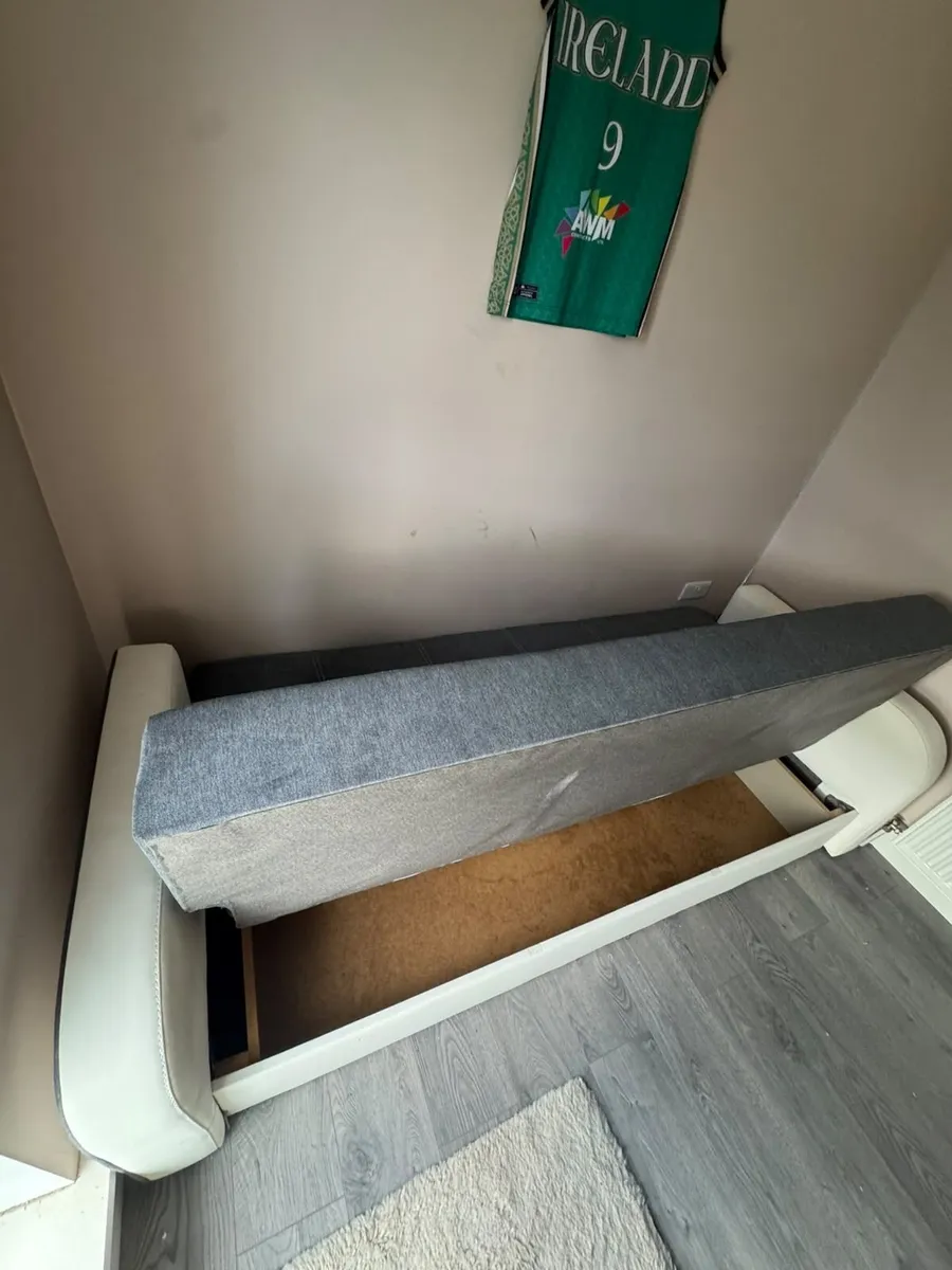 Sofa bed - Image 4