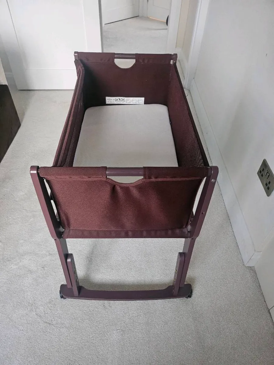 SnuzPod 5 Bedside Crib - Rouge - Image 3