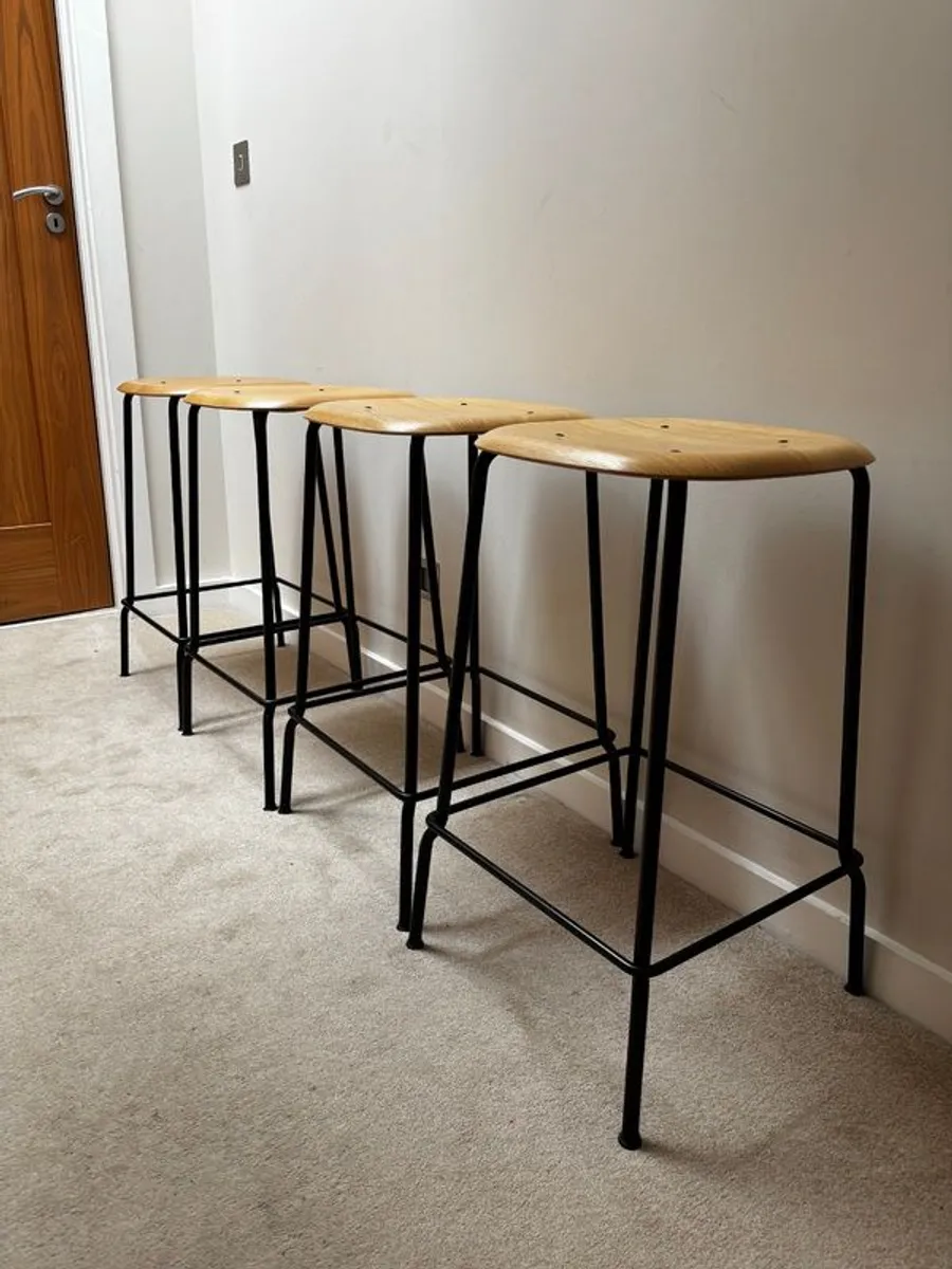 Set of 4 Hay bar stools - Image 1