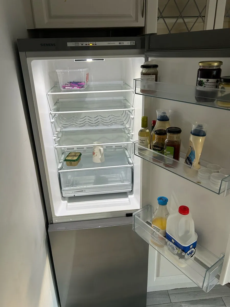 Siemens Fridge Freezer - Image 2