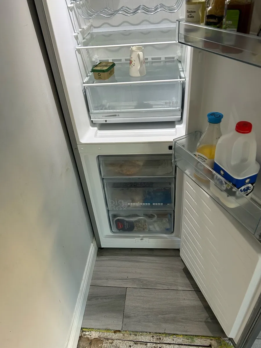 Siemens Fridge Freezer - Image 3