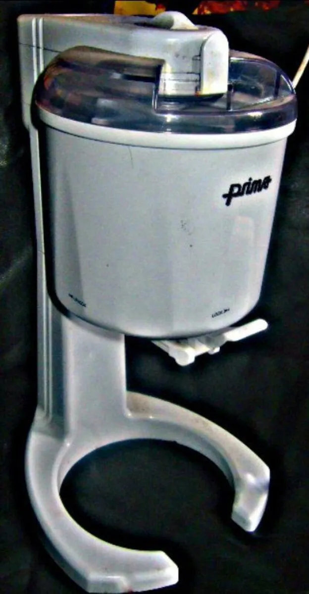BNWT Prima Soft Ice Cream Maker - Image 1