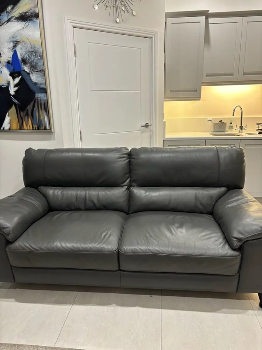 leather 3 seater couch - Image 2