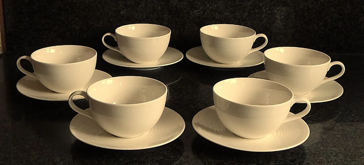 6 Royal Doulton Gordon Ramsay Maze Cups & Saucers - Image 1