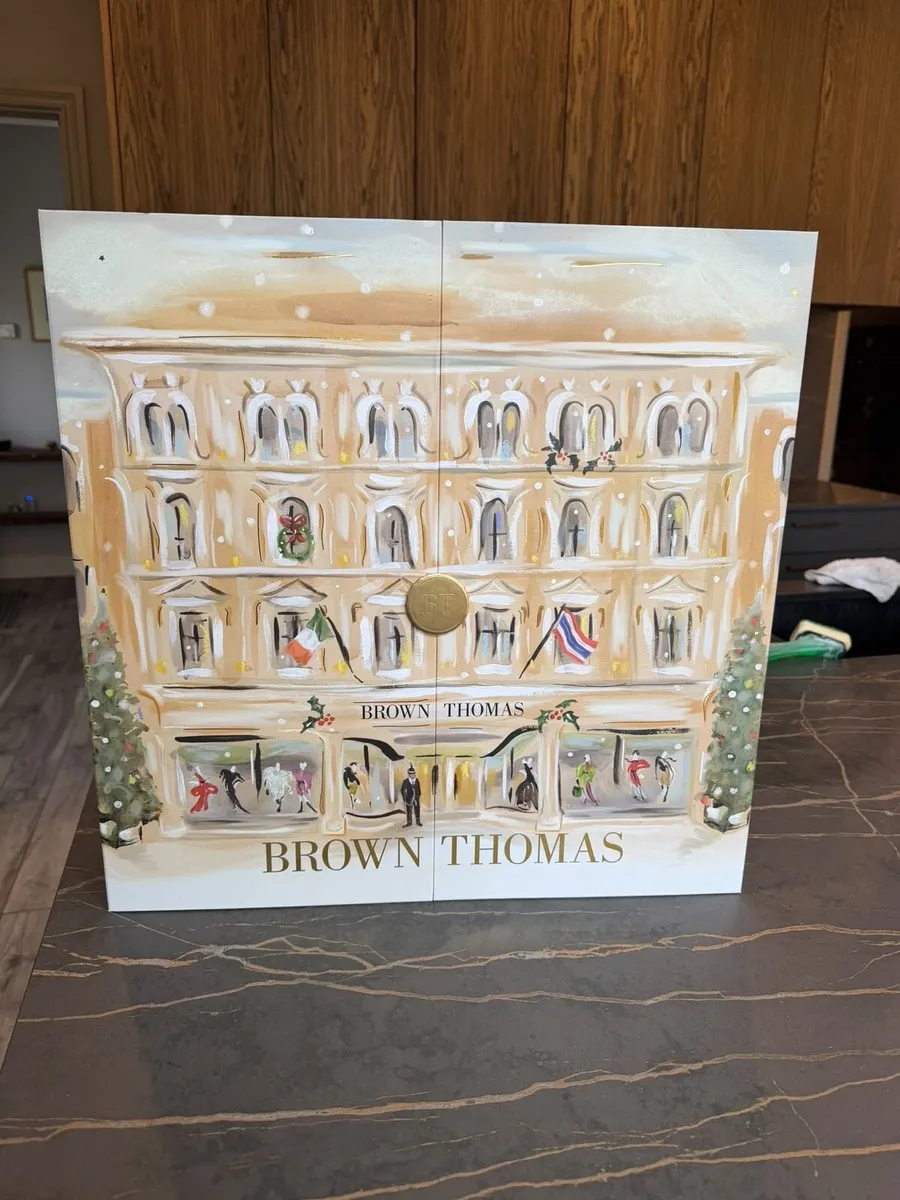 Brown Thomas Advent Calendar - EMPTY - Image 1
