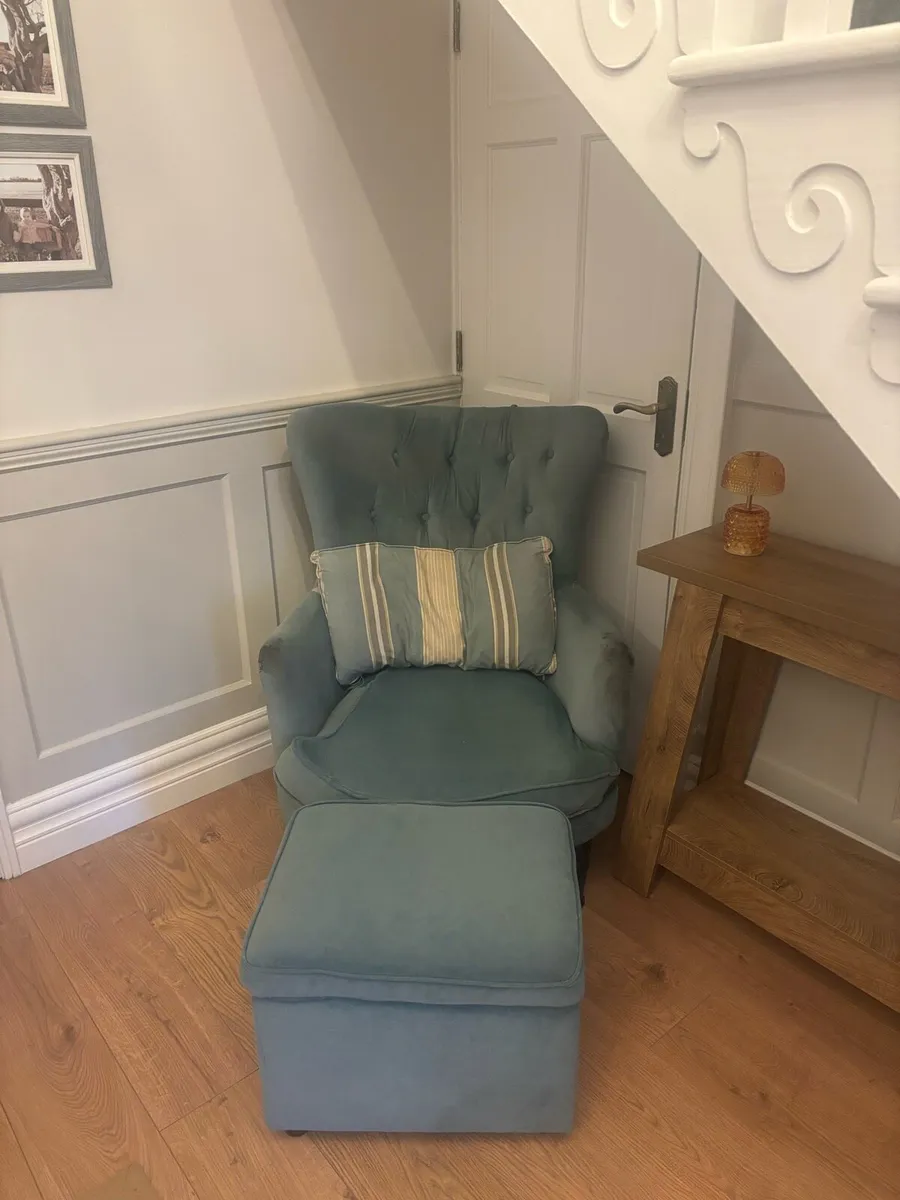 Armchair - Image 1