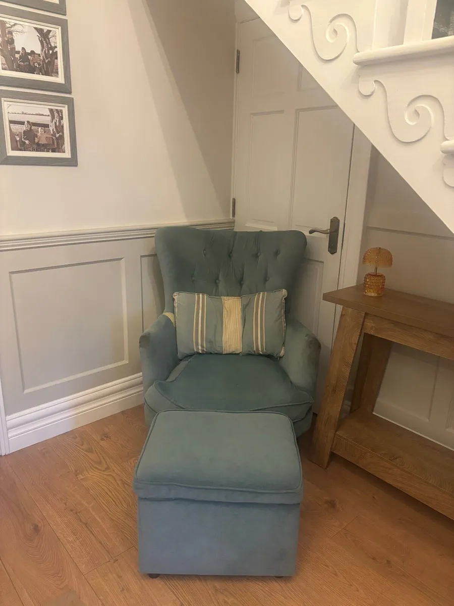 Armchair - Image 2